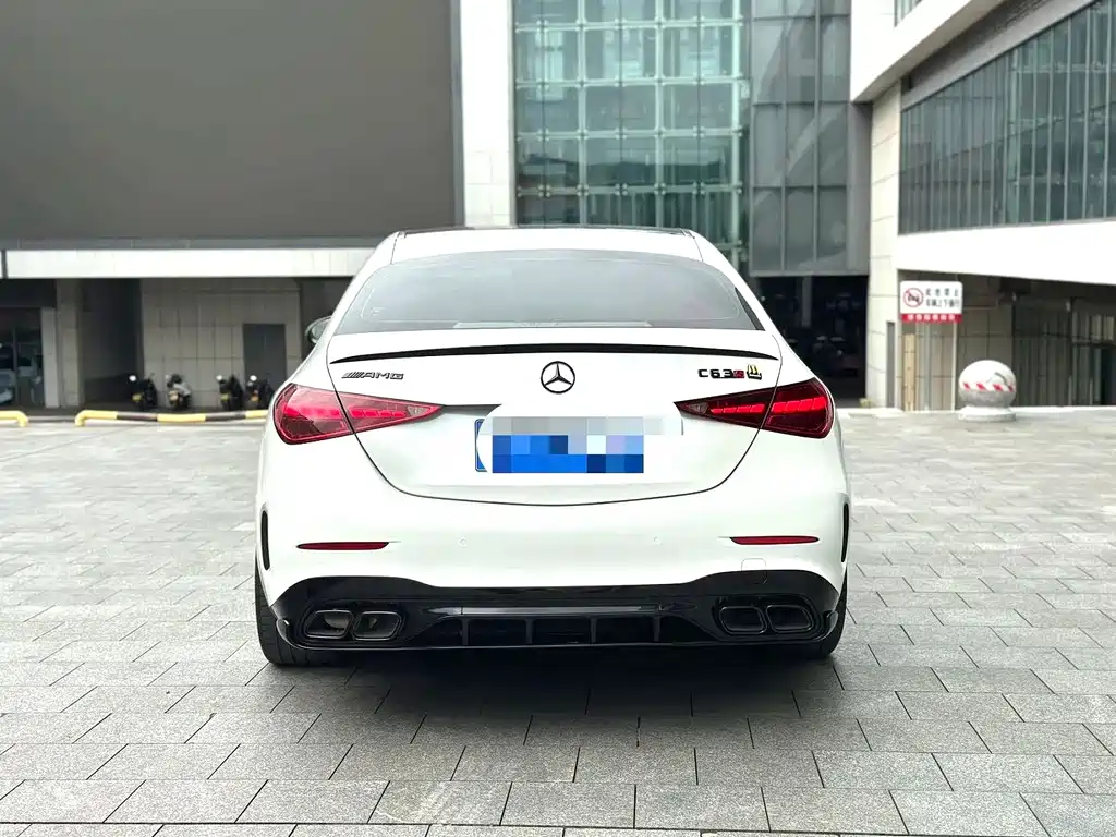 Mercedes-Benz C-Class — миниатюра 9