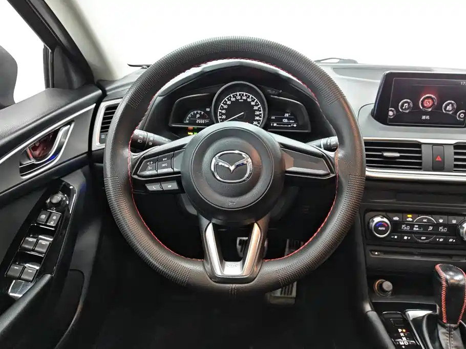 Mazda 3 Axela — миниатюра 15