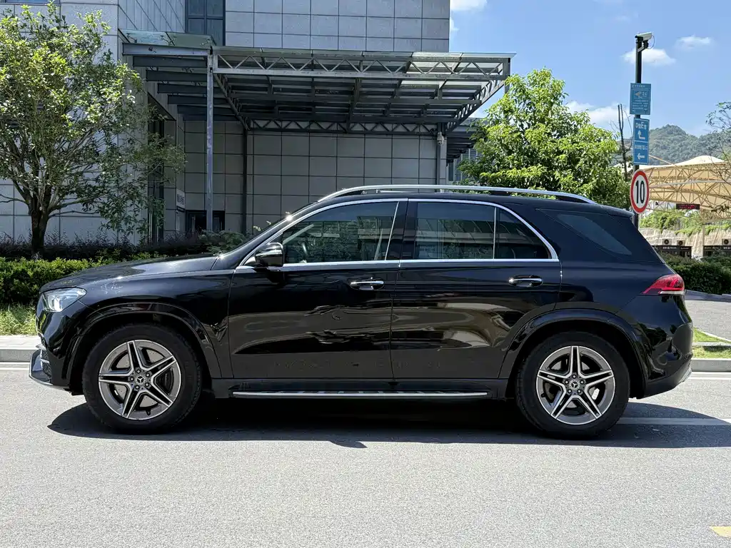Mercedes-Benz GLE (Import) — миниатюра 4