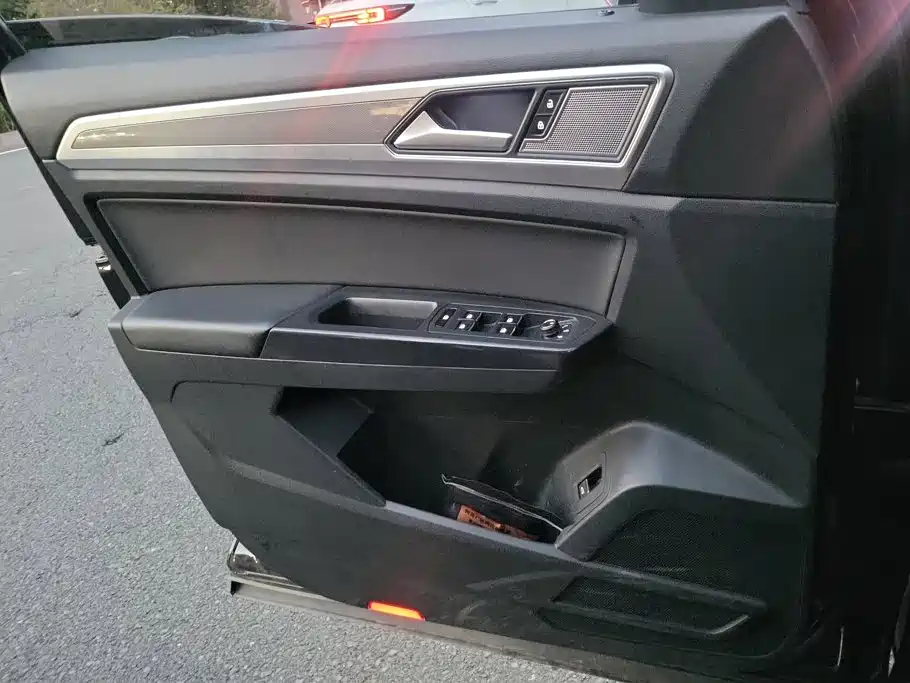 Volkswagen Teramont — миниатюра 7
