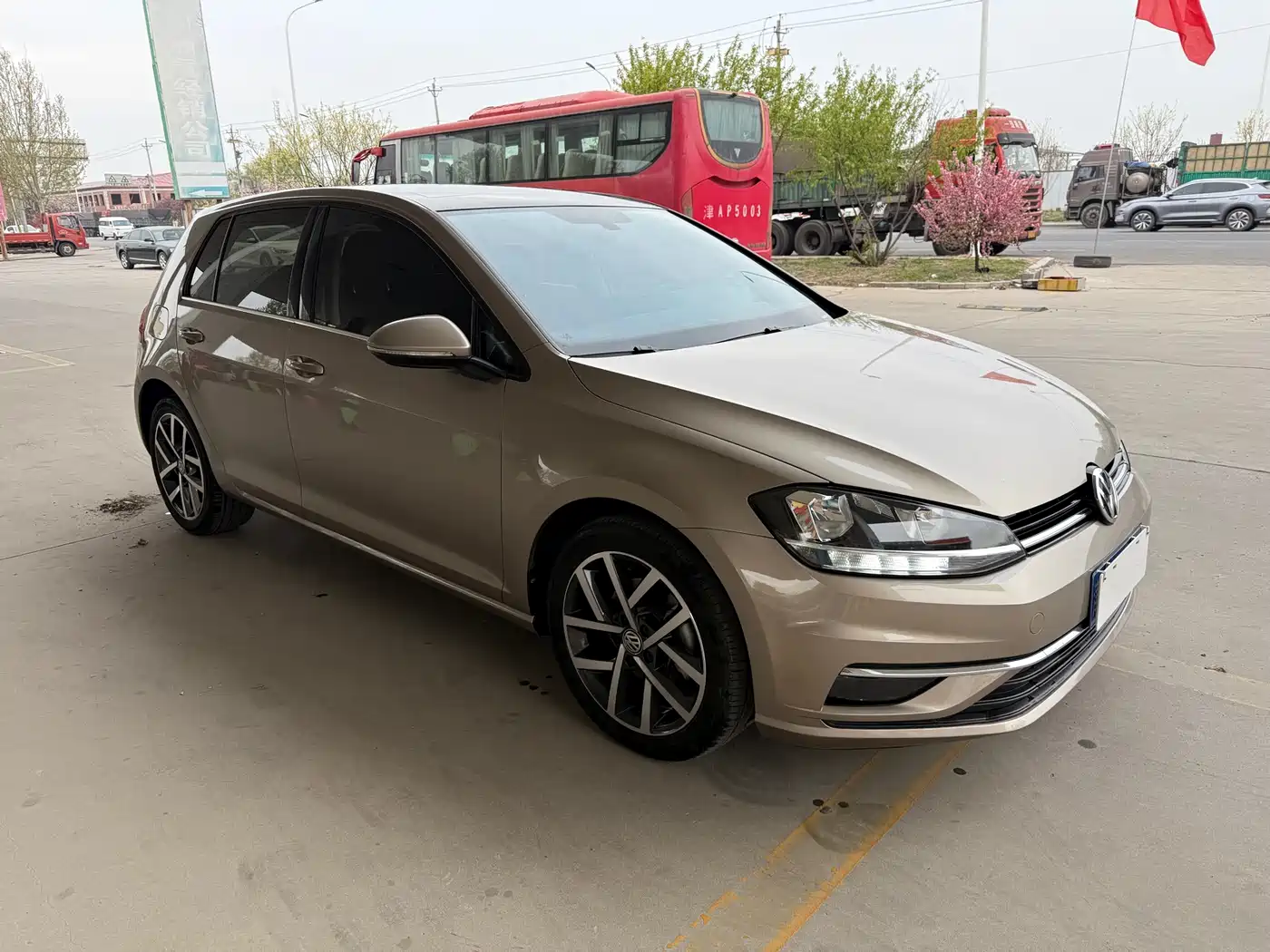 Volkswagen Golf