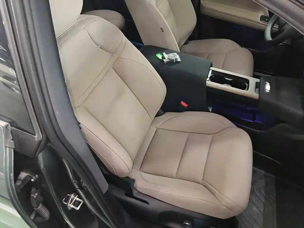 Volvo XC70 PHEV — миниатюра 25
