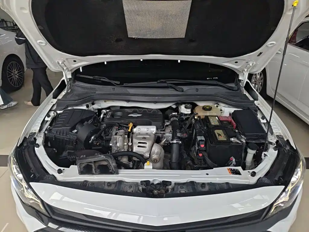 Chevrolet Monza — миниатюра 20