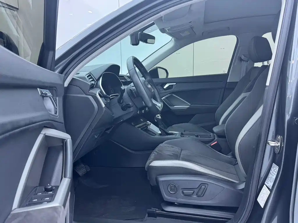 Audi Q3 — миниатюра 7