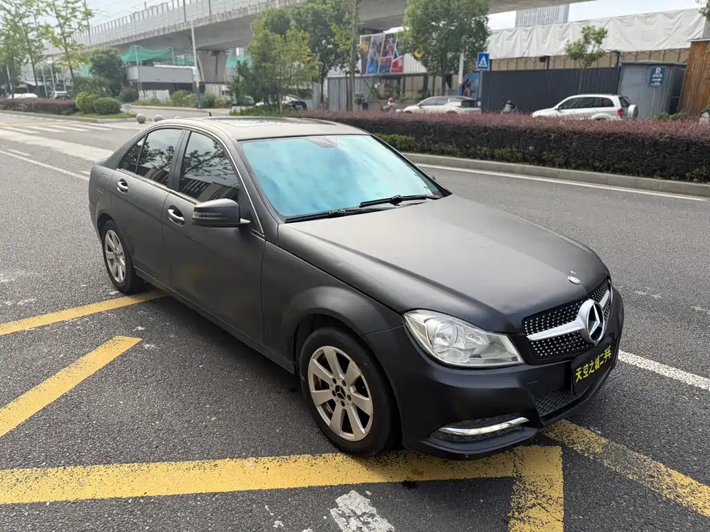 Mercedes-Benz C-Class — миниатюра 8
