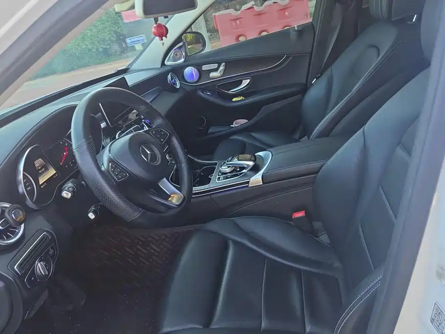 Mercedes-Benz C-Class — миниатюра 9