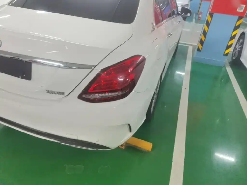 Mercedes-Benz C-Class — миниатюра 8