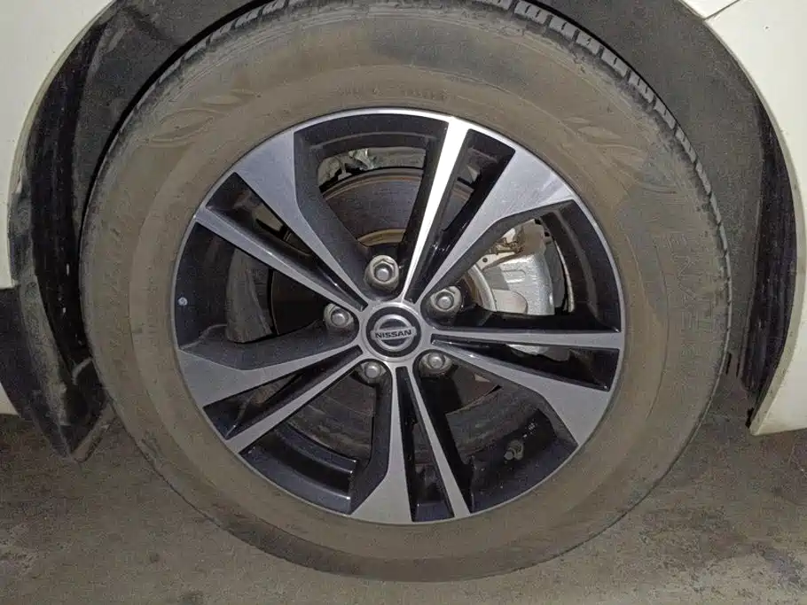 Nissan Sylphy — миниатюра 6