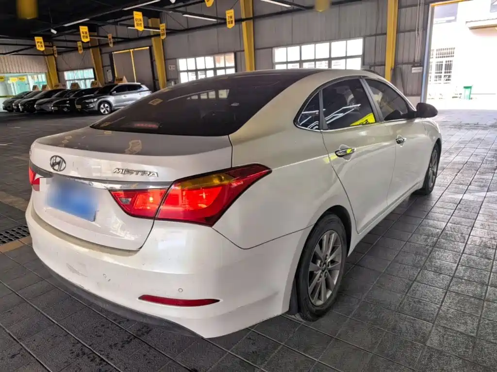 Hyundai Mistra — миниатюра 7