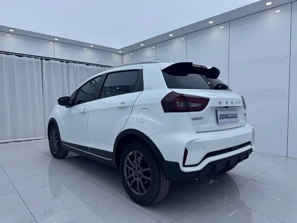 Geely Vision X3 — миниатюра 6