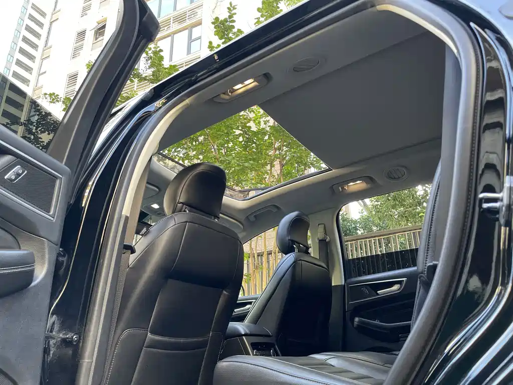 Ford Edge — миниатюра 16