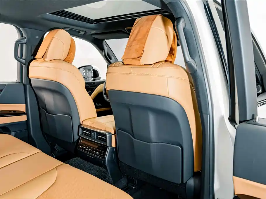 Lexus LX — миниатюра 23