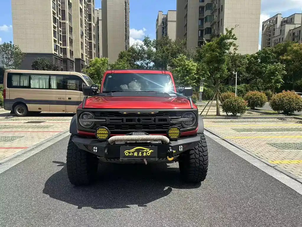 Ford Bronco — миниатюра 2