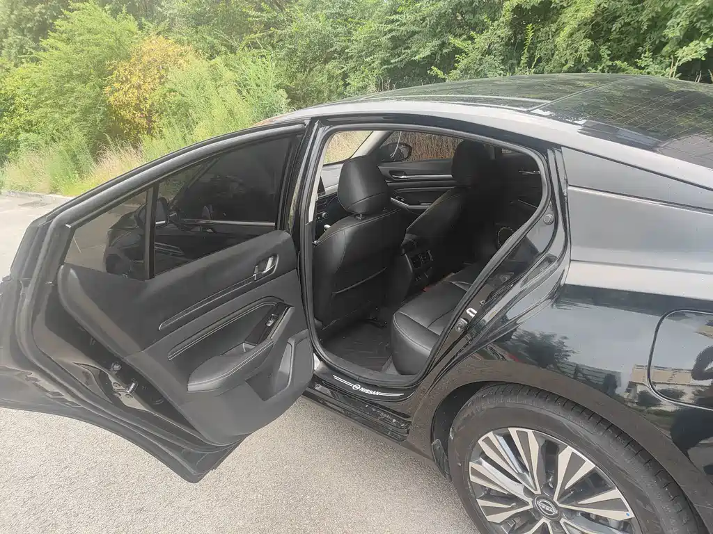 Nissan Teana — миниатюра 3