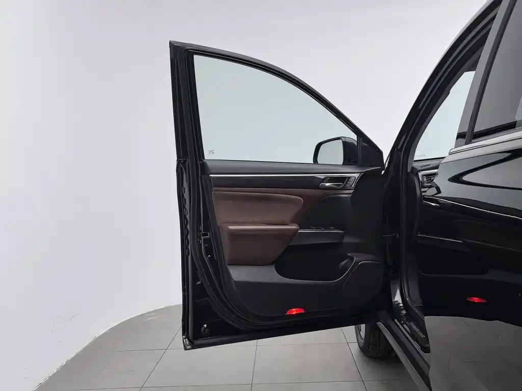 GAC Motor Trumpchi GS8 — миниатюра 8