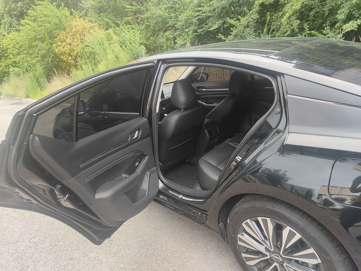 Nissan Teana 2.0 л 2024 г. Чёрный, пробег 20000 км