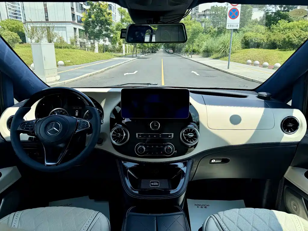 Mercedes-Benz Vito — миниатюра 7