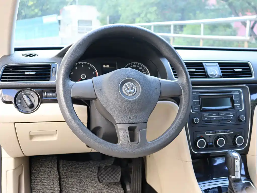 Volkswagen Passat — миниатюра 13