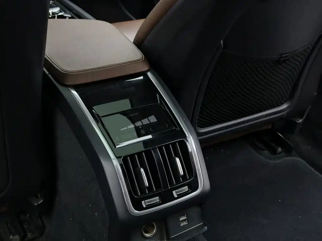 Volvo S90 — миниатюра 13