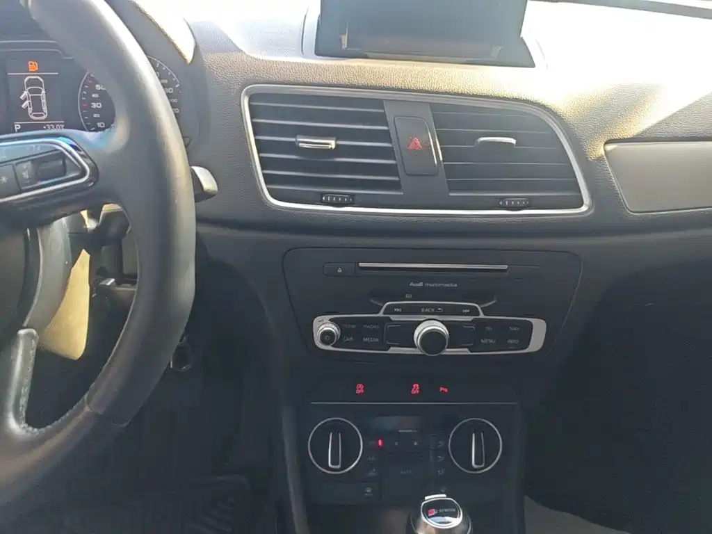 Audi Q3 — миниатюра 13