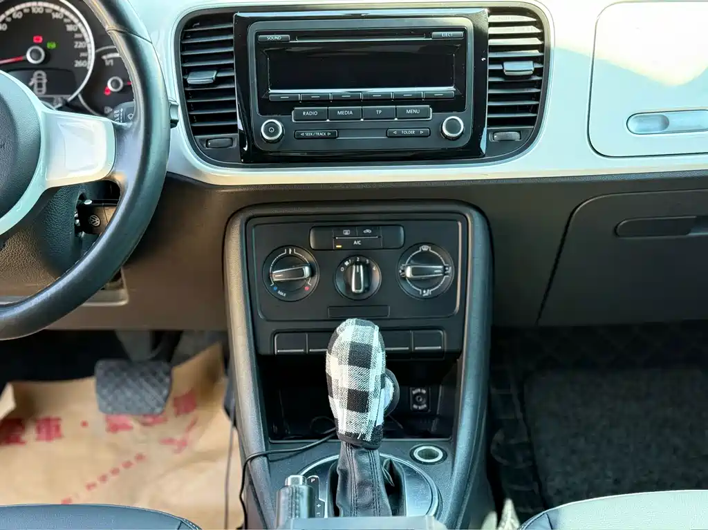 Volkswagen Beetle — миниатюра 15