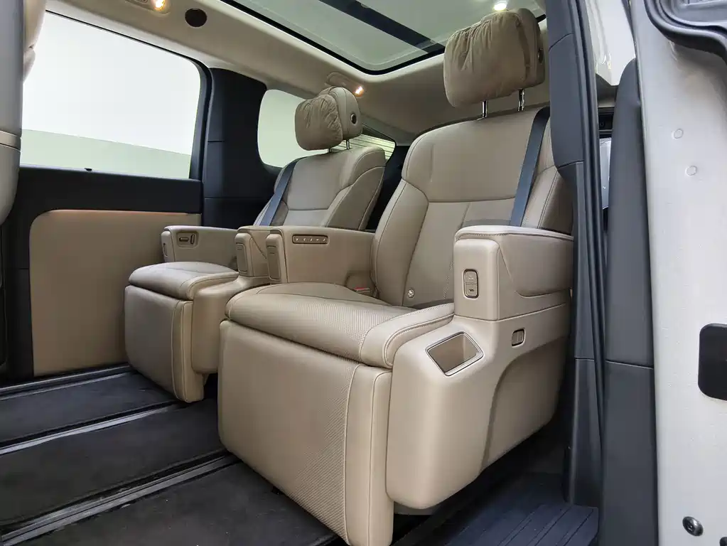 Li Auto Li MEGA — миниатюра 8