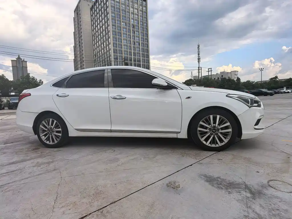 Hyundai Mistra — миниатюра 4