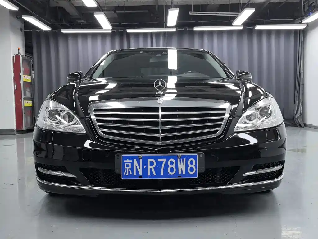 Mercedes-Benz S-Class — миниатюра 2