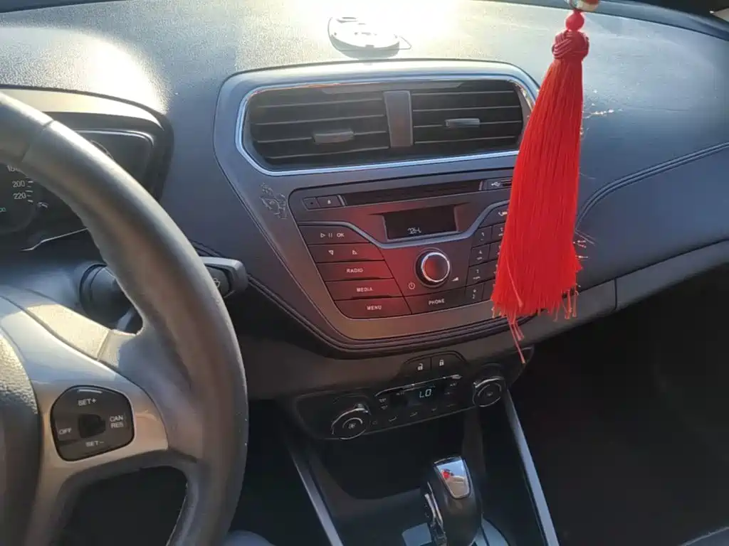Ford Escort — миниатюра 13