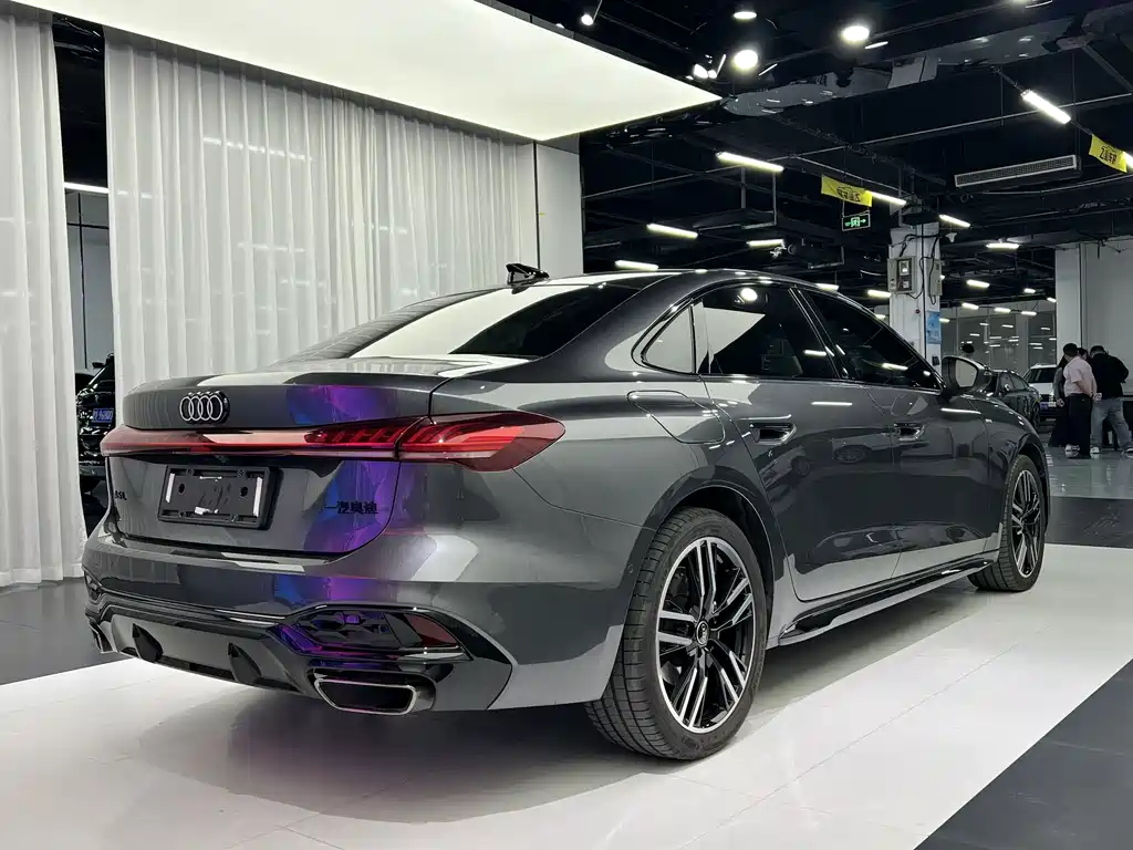Audi A5L — миниатюра 11