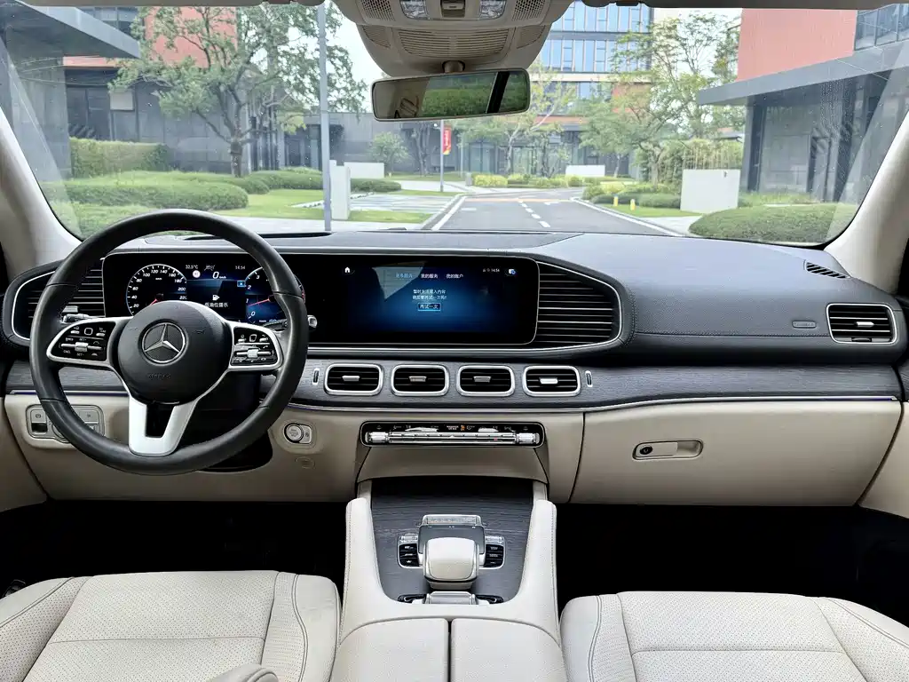 Mercedes-Benz GLE (Import) — миниатюра 8