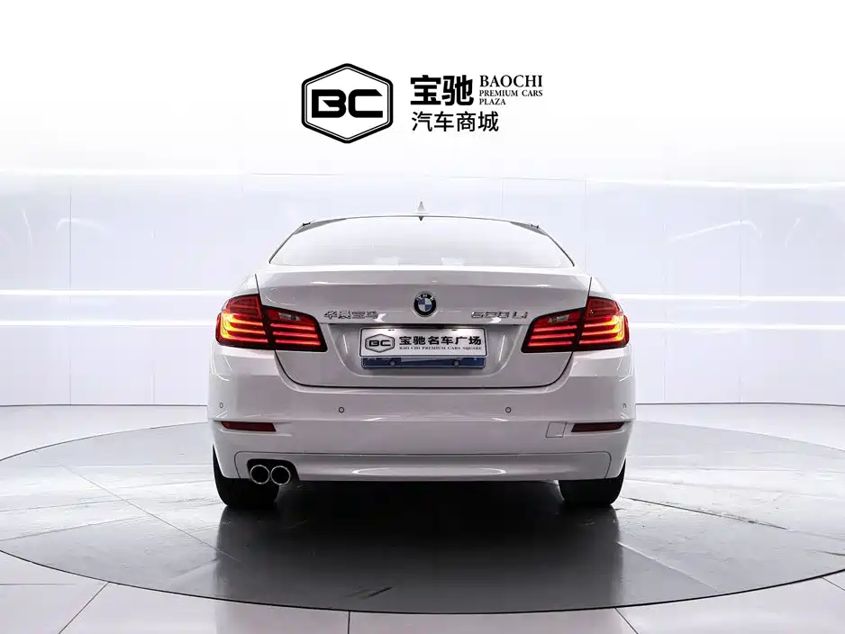 BMW 5 Series — миниатюра 4