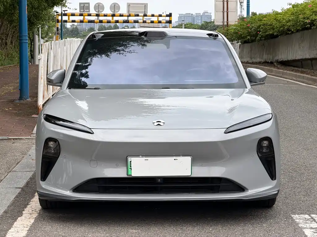 NIO ET5T — миниатюра 2