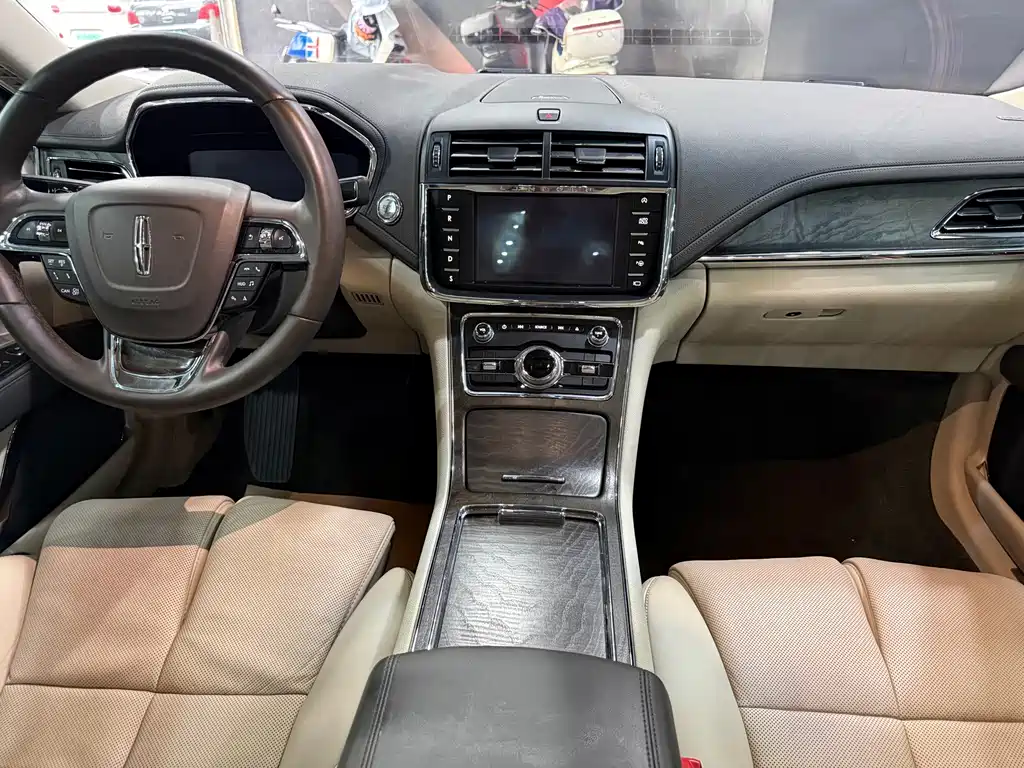 Lincoln Continental — миниатюра 11