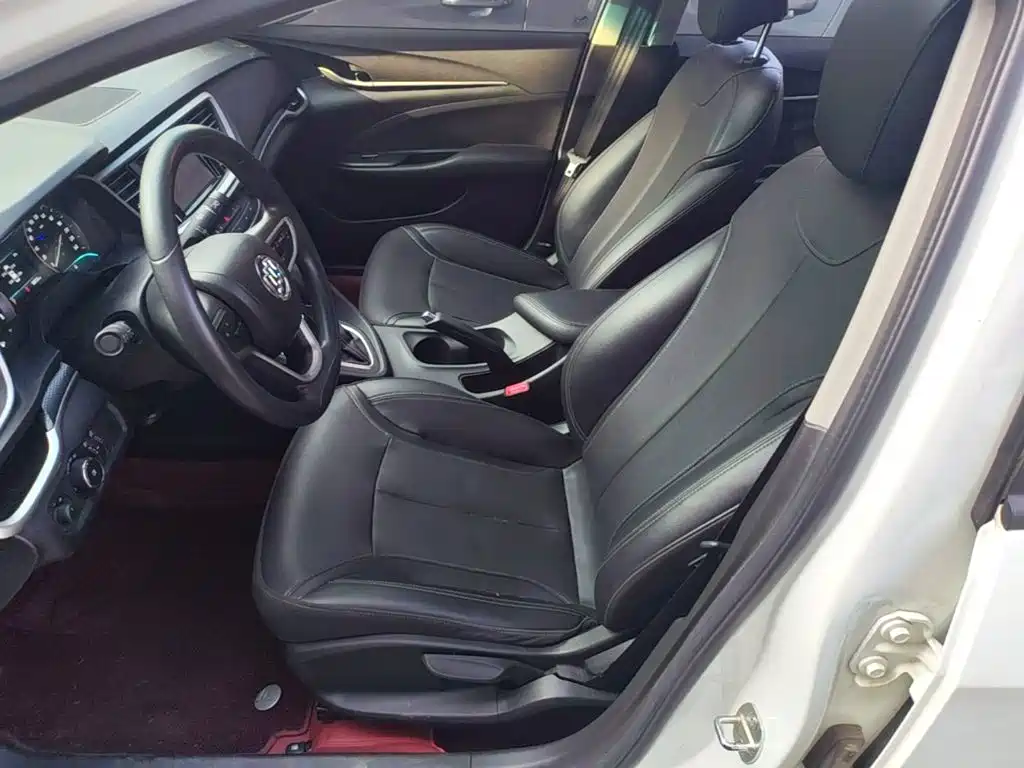 Buick Excelle — миниатюра 15