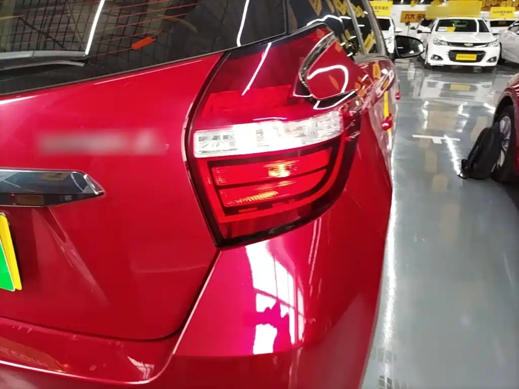Toyota Yaris L — миниатюра 8