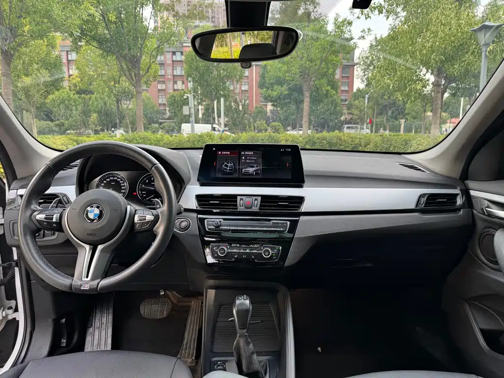 BMW X1 — миниатюра 10