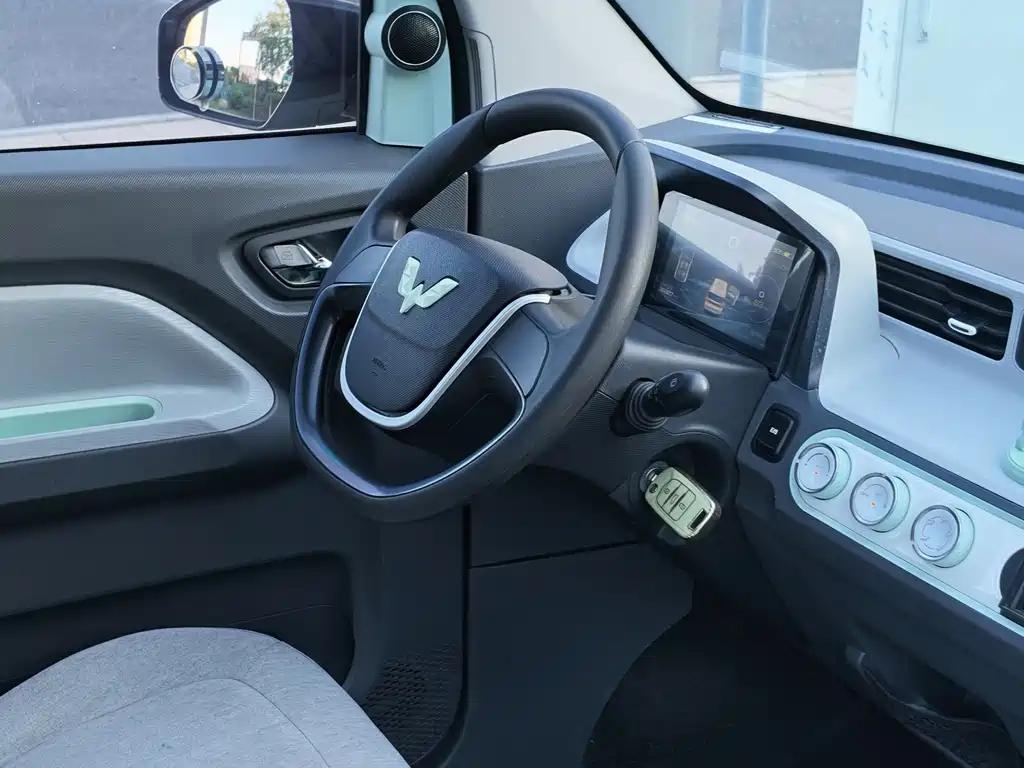 Wuling MINIEV — миниатюра 13