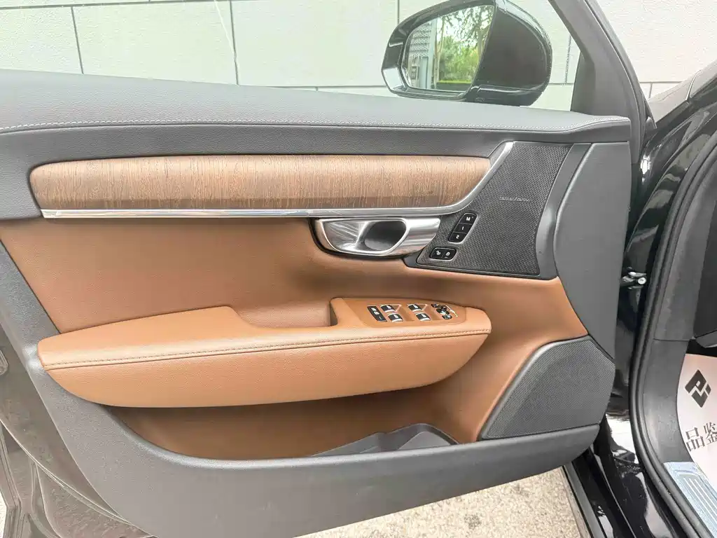 Volvo S90 — миниатюра 12