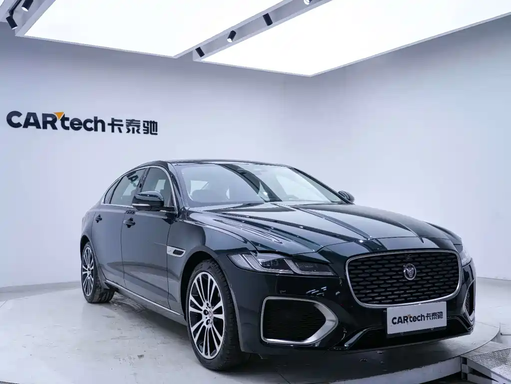 Jaguar XFL 2024 2.0T P250 Premium Luxury