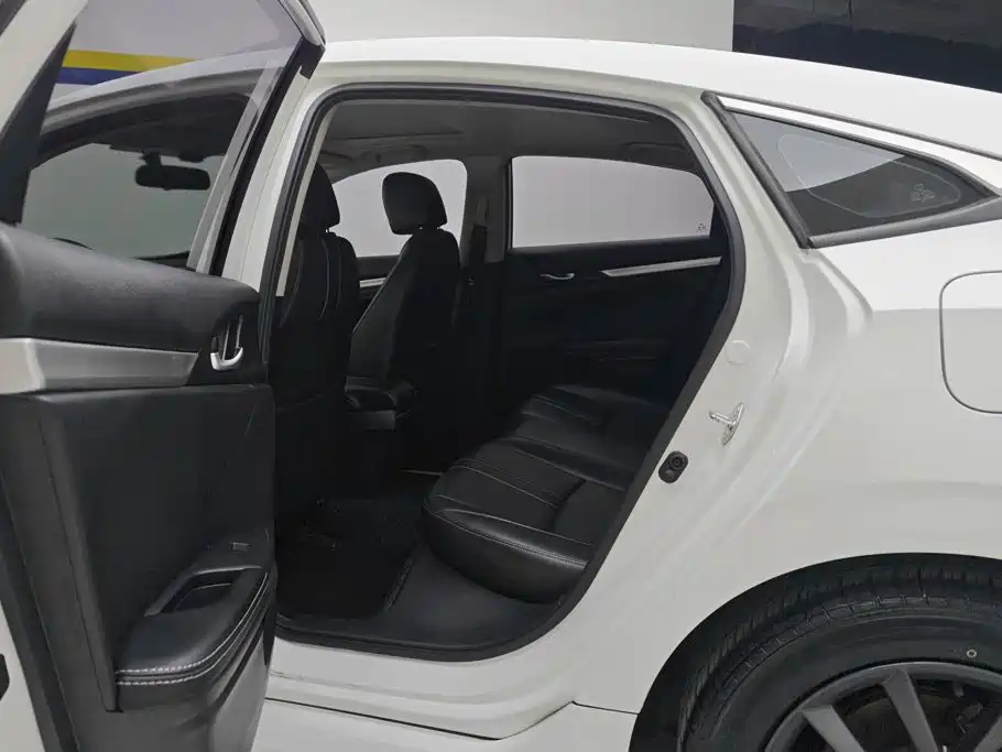 Honda Civic — миниатюра 11