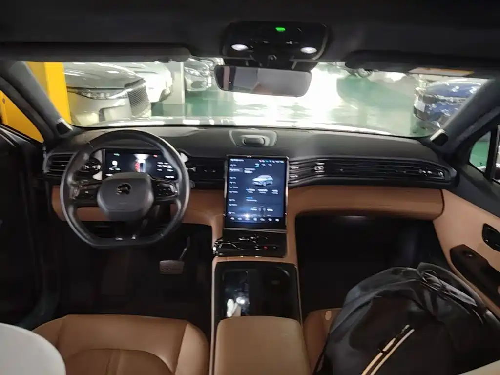 NIO ES6 — миниатюра 10