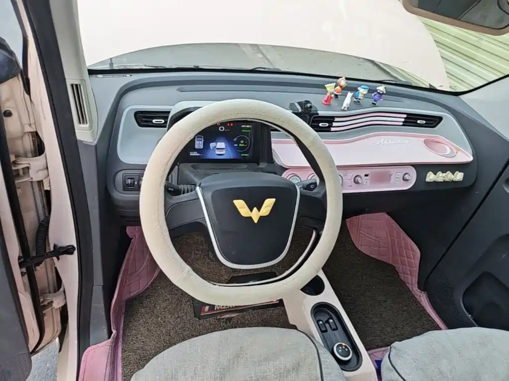 Wuling MINIEV — миниатюра 10