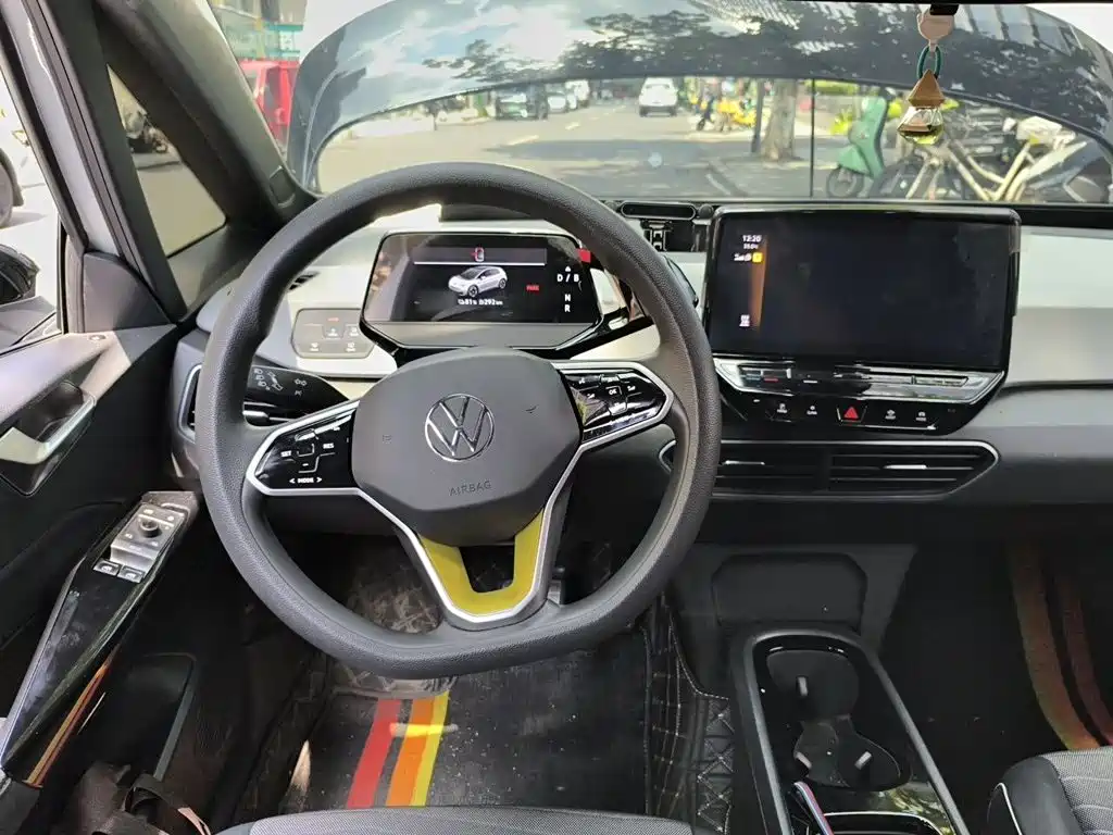 Volkswagen ID.3 — миниатюра 6