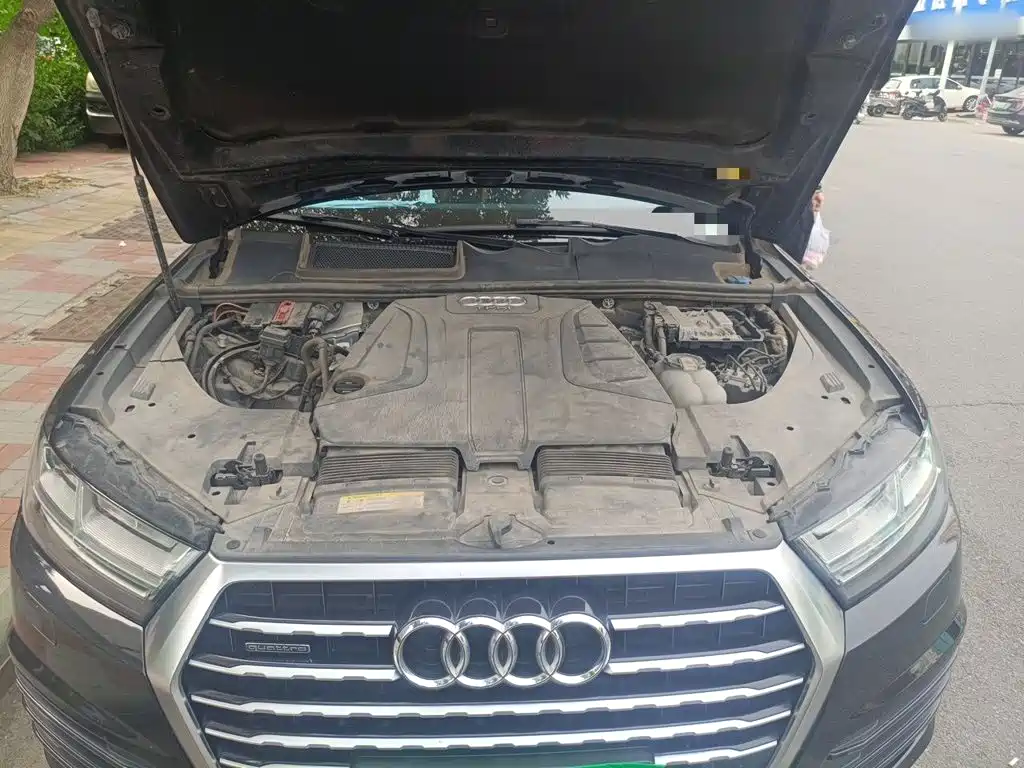 Audi Q7 — миниатюра 21