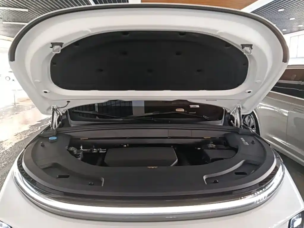 Li Auto Li L7 — миниатюра 20