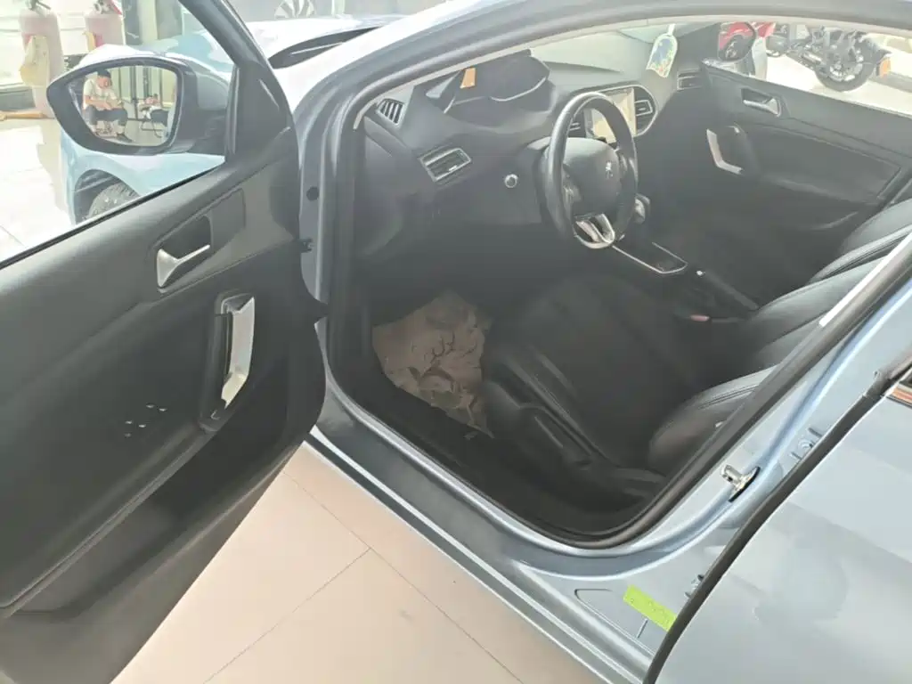 Peugeot 308S — миниатюра 16
