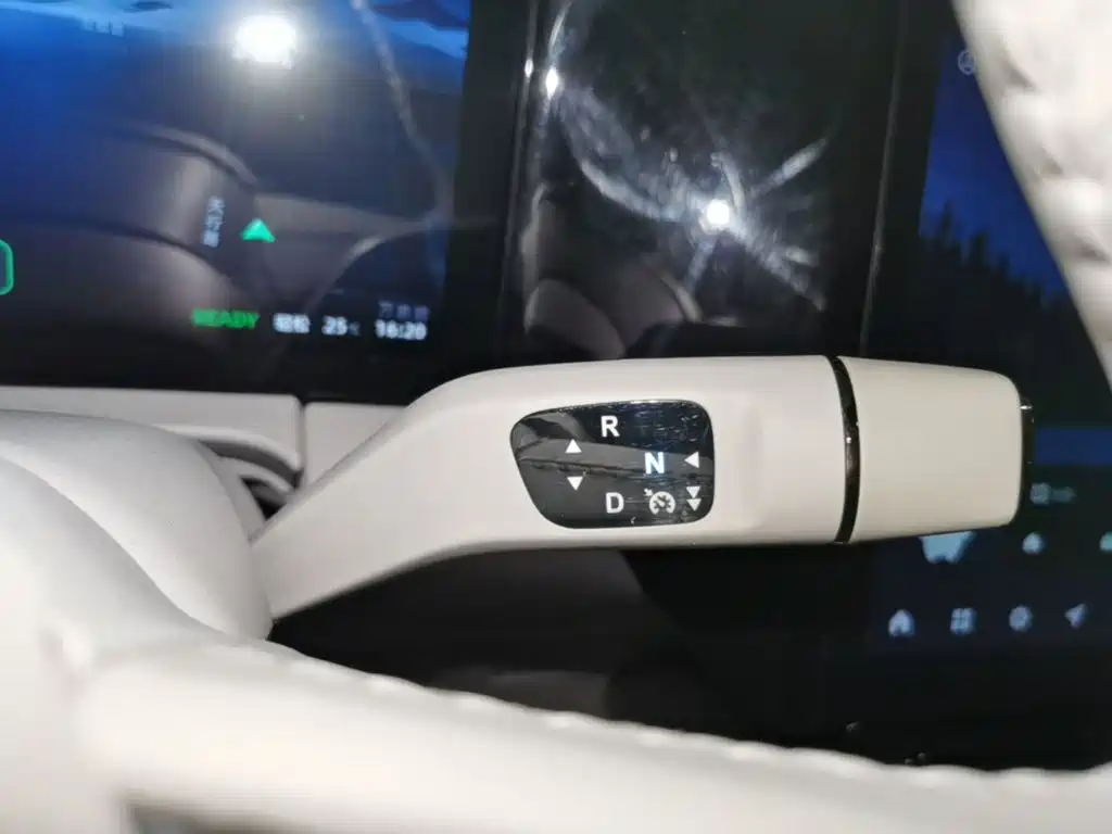 Leapmotor Leapmotor C11 — миниатюра 14
