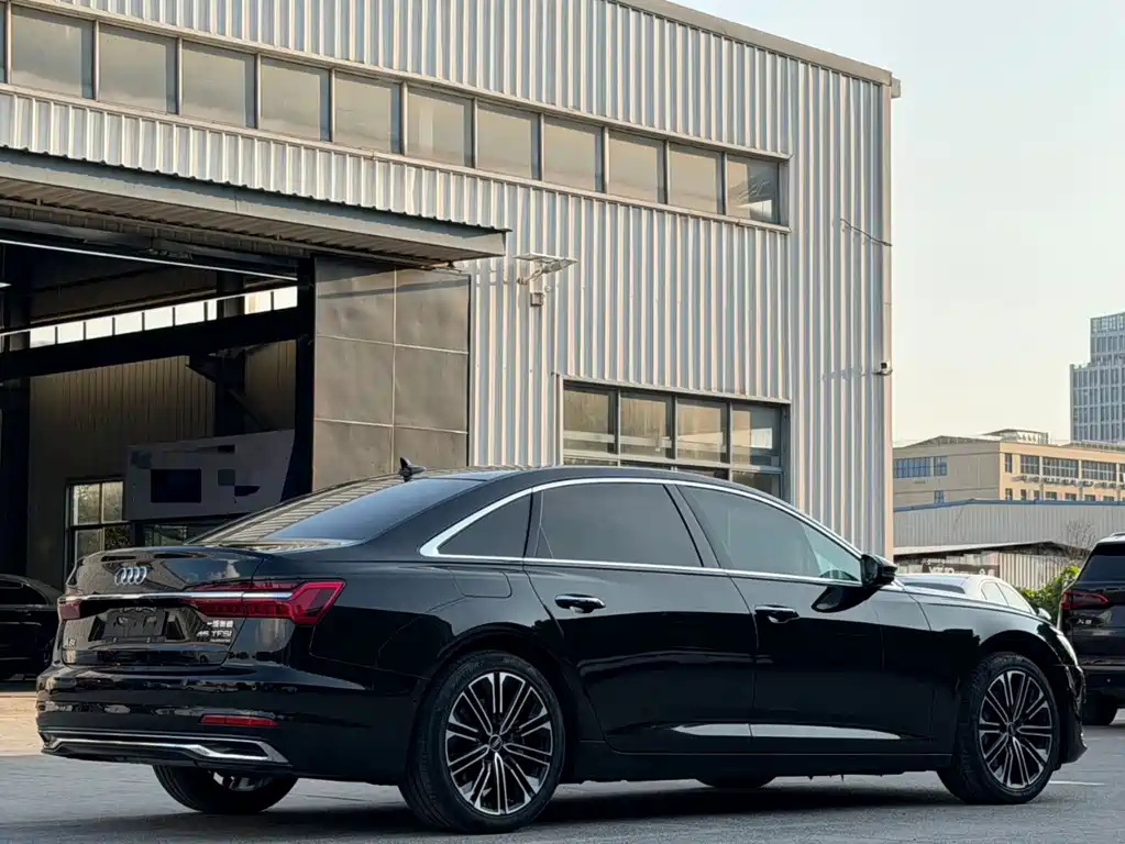 Audi A6L — миниатюра 9