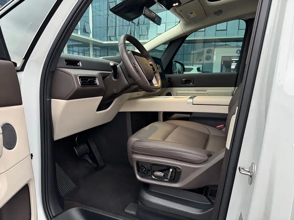 Li Auto Li MEGA — миниатюра 9